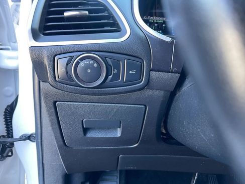 Used 2017 Ford Edge SEL w/ Equipment Group 201A FWD image 31