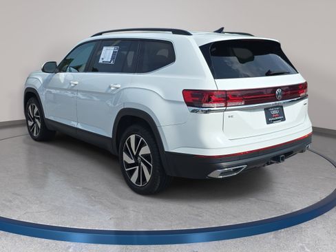 Used 2024 Volkswagen Atlas SE AWD/4WD image 8
