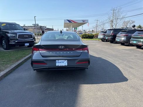 Used 2024 Hyundai Elantra SEL FWD image 5
