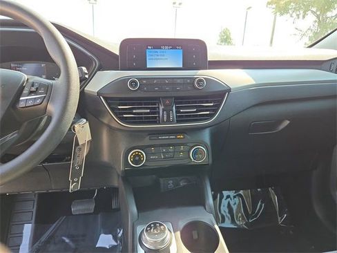 Used 2022 Ford Escape S image 22