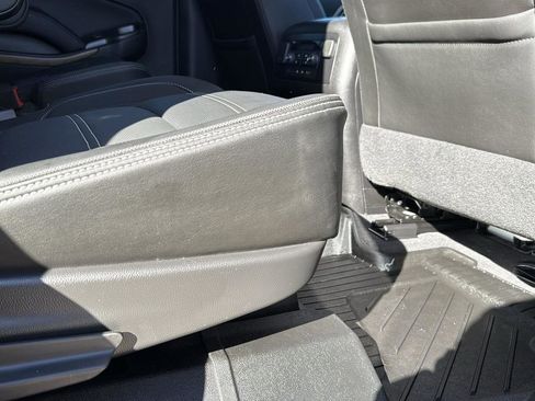 Used 2020 GMC Yukon Denali w/ Denali Ultimate Package image 27