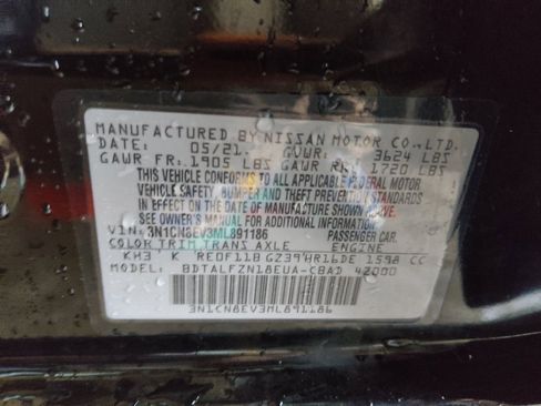 Used 2021 Nissan Versa SV FWD image 33