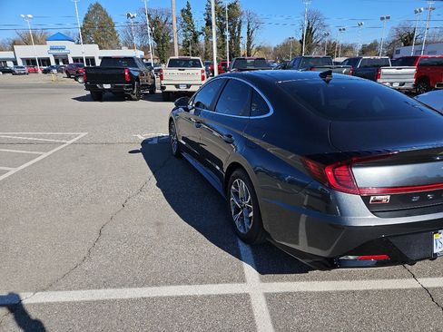 Used 2023 Hyundai Sonata SEL w/ Convenience Package image 6