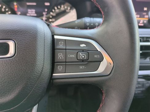 Used 2022 Jeep Compass Trailhawk image 24