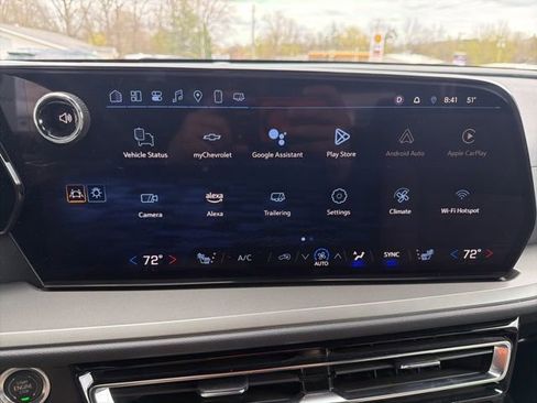 Certified 2025 Chevrolet Traverse LT FWD image 32