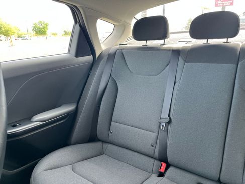 Used 2025 Kia K4 LXS image 38