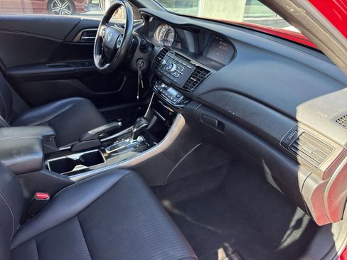 Used 2016 Honda Accord Sport image 21