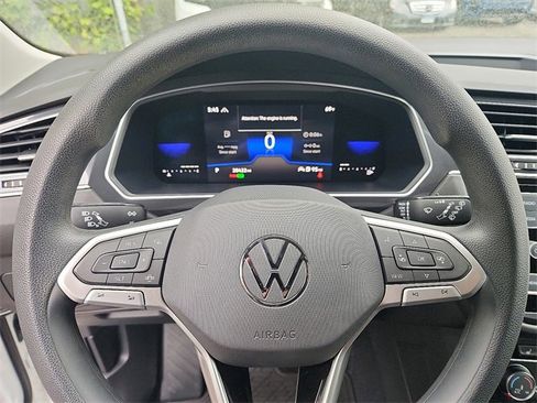 Certified 2022 Volkswagen Tiguan S image 19