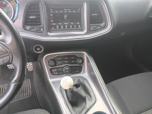 Used 2018 Dodge Challenger R/T RWD image 12