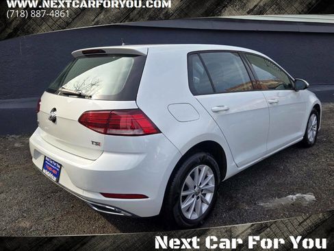 Used 2018 Volkswagen Golf S image 6