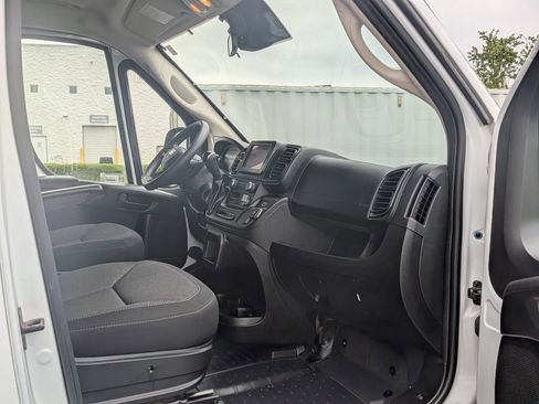 Used 2023 RAM ProMaster 2500 FWD image 22