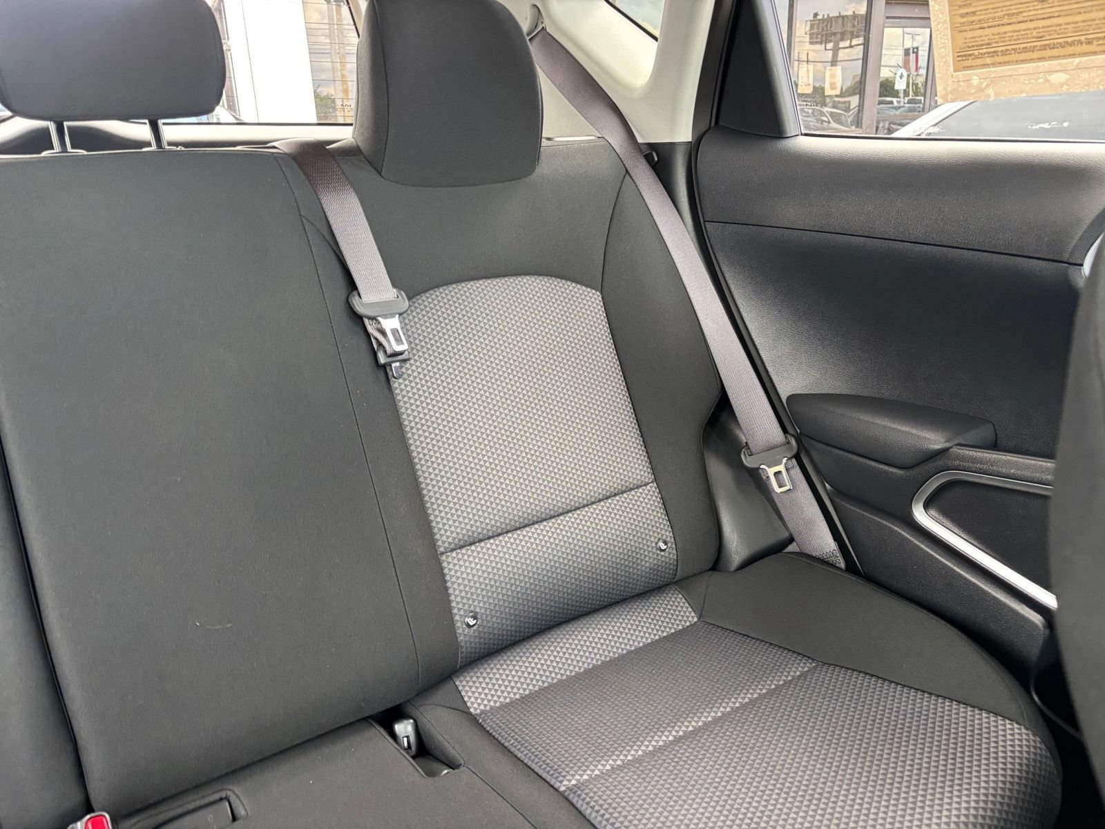 Used 2025 Kia Soul LX w/ LX Technology Package FWD image 34