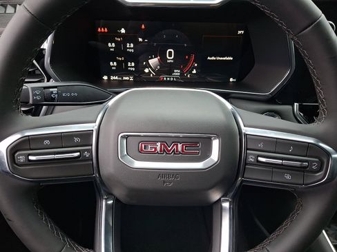 New 2026 GMC Canyon Elevation w/ Convenience Package image 9