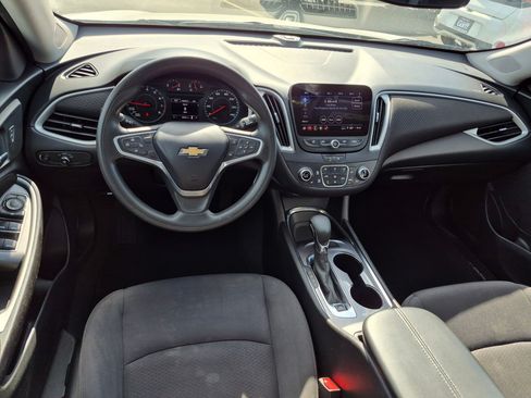 Used 2022 Chevrolet Malibu LT FWD image 27