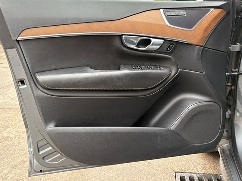 Used 2017 Volvo XC90 T6 Inscription w/ Vision Package image 10