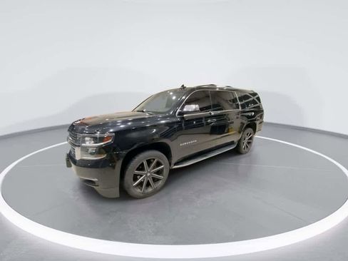 Used 2018 Chevrolet Suburban Premier image 4