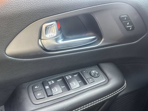 New 2026 Chrysler Pacifica Select FWD image 27