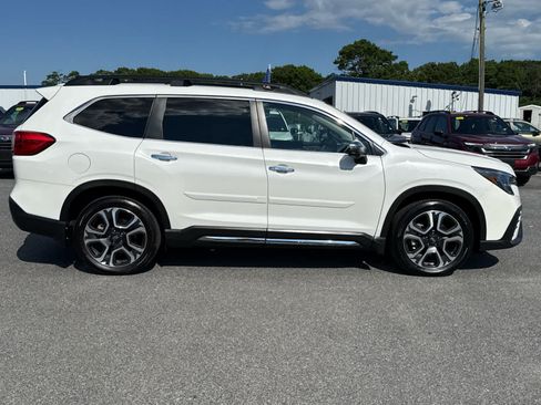 Certified 2023 Subaru Ascent Touring AWD/4WD image 8