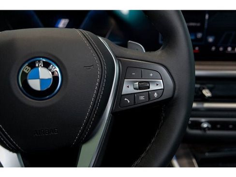 New 2026 BMW X5 xDrive50e w/ Premium Package image 67