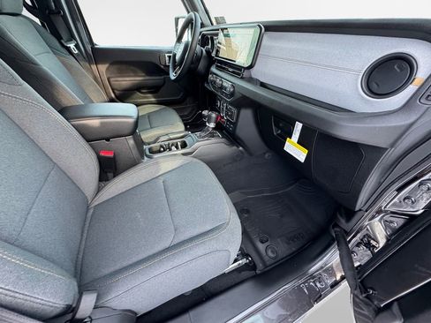 New 2026 Jeep Gladiator Willys image 30