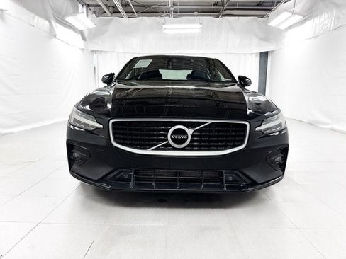 Used 2019 Volvo S60 T6 R-Design AWD/4WD image 2