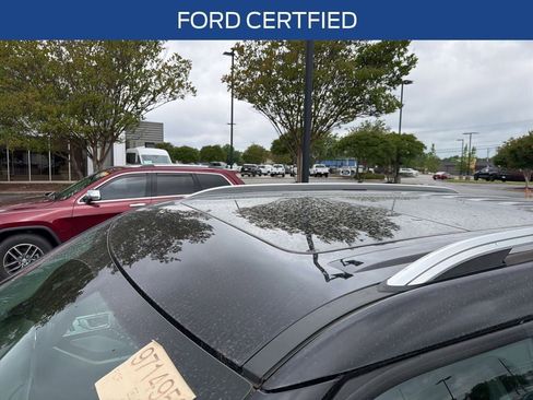 Certified 2023 Ford Explorer Limited w/ Limited Technology Package AWD/4WD image 3