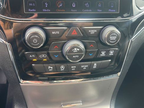 Used 2019 Jeep Grand Cherokee Limited RWD image 25