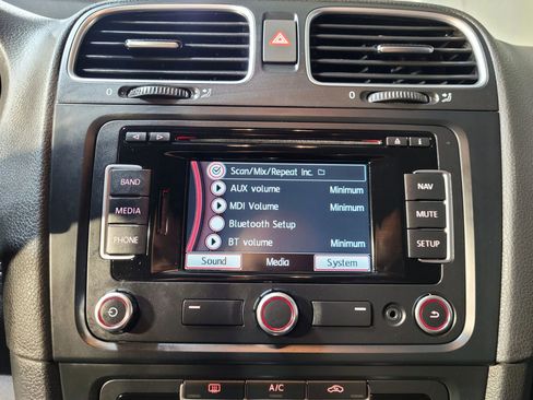 Used 2013 Volkswagen GTI Driver's Edition image 29