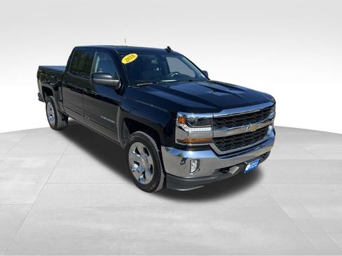 Used 2018 Chevrolet Silverado 1500 LT w/ LT Eassist Package AWD/4WD image 8