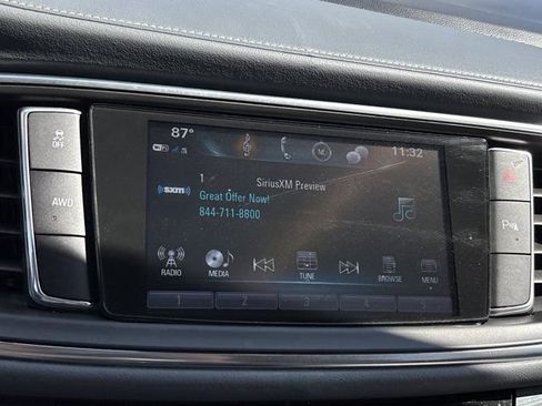 Used 2018 Buick Enclave Essence AWD/4WD image 35