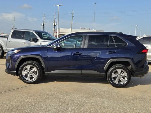 Used 2025 Toyota RAV4 XLE FWD image 6