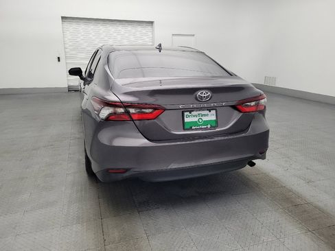 Used 2022 Toyota Camry LE FWD image 6
