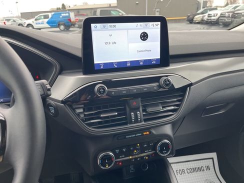 Used 2023 Ford Escape Active w/ Cold Weather Package image 17