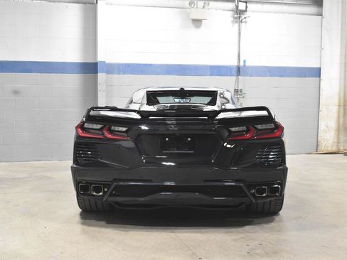 Used 2021 Chevrolet Corvette Stingray Premium Conv w/ Z51 Performance Package RWD image 21