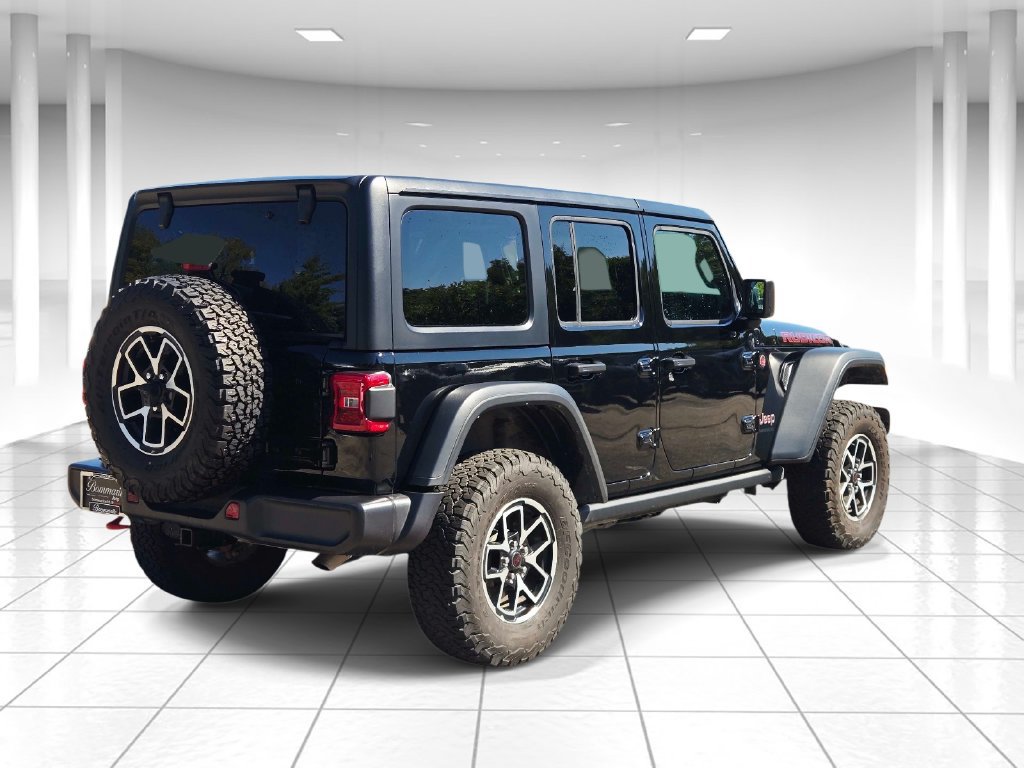 Used 2026 Jeep Wrangler Unlimited Rubicon AWD/4WD image 3