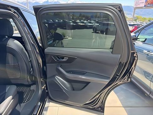Used 2025 Audi Q7 2.0T Premium Plus AWD/4WD image 30
