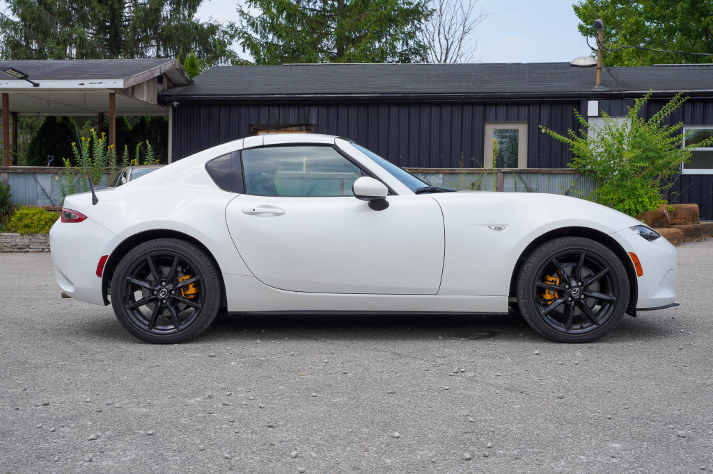 Used 2021 MAZDA MX-5 Miata RF Grand Touring RWD image 7