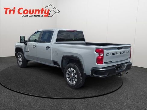 Used 2024 Chevrolet Silverado 2500 Custom w/ Custom Value Package AWD/4WD image 5