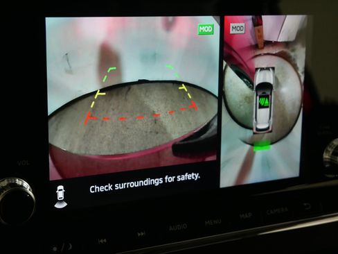 New 2025 Mitsubishi Outlander SE image 9