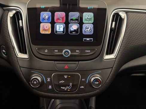 Used 2016 Chevrolet Malibu LT image 16