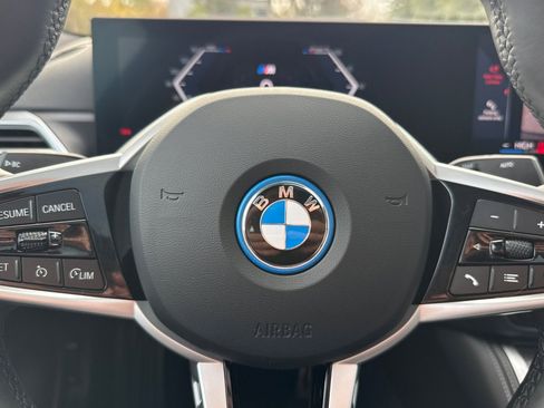 Certified 2025 BMW i4 xDrive40i w/ M Sport Package image 28