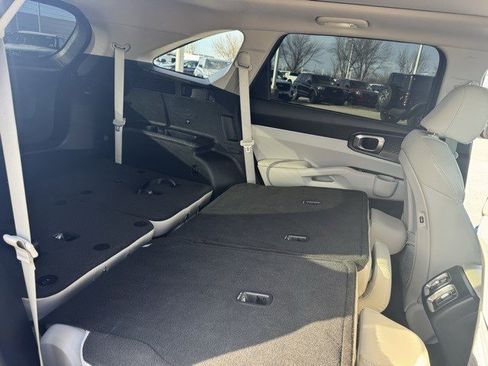 Used 2021 Kia Sorento S w/ Panoramic Sunroof Package image 42