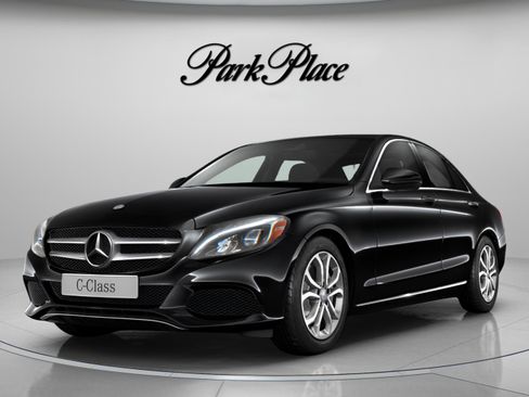 Used 2017 Mercedes-Benz C 300 Sedan image 38