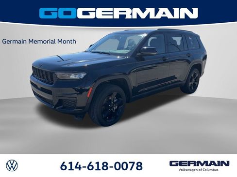 Used 2023 Jeep Grand Cherokee L Laredo AWD/4WD image 1