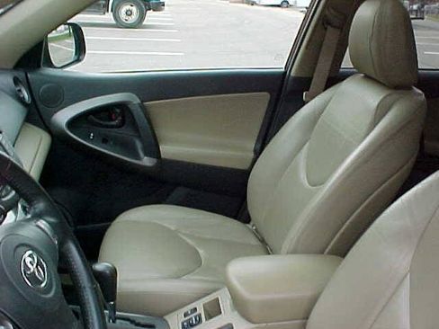 Used 2011 Toyota RAV4 Limited w/ Limited Extra Value Pkg image 14