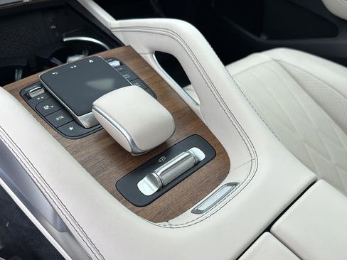 Used 2024 Mercedes-Benz GLE 53 AMG 4MATIC image 30