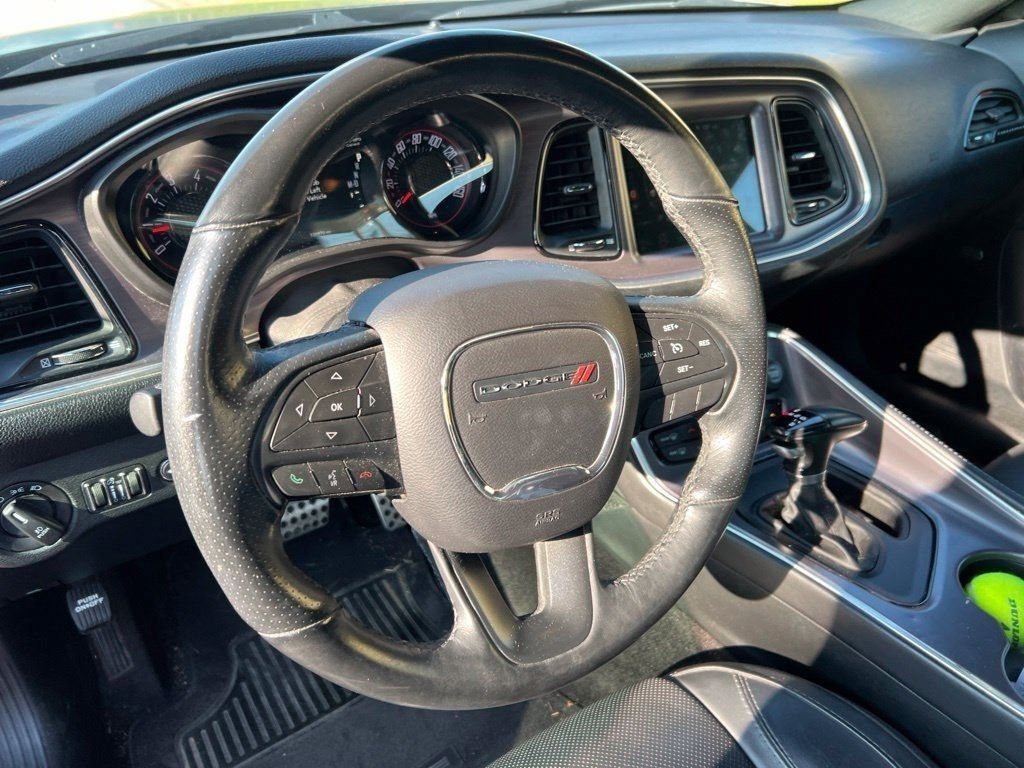 Used 2016 Dodge Challenger R/T Plus RWD image 5