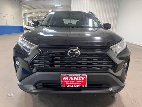 Used 2020 Toyota RAV4 XLE w/ Convenience Package image 8