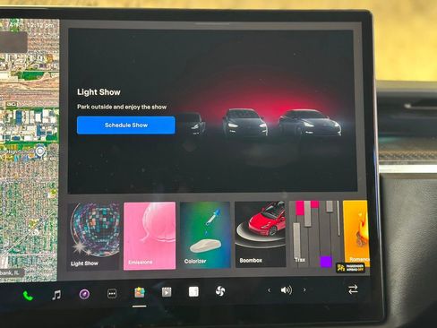 Used 2022 Tesla Model X Plaid image 53