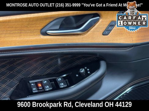 Used 2022 Jeep Grand Cherokee Summit AWD/4WD image 15